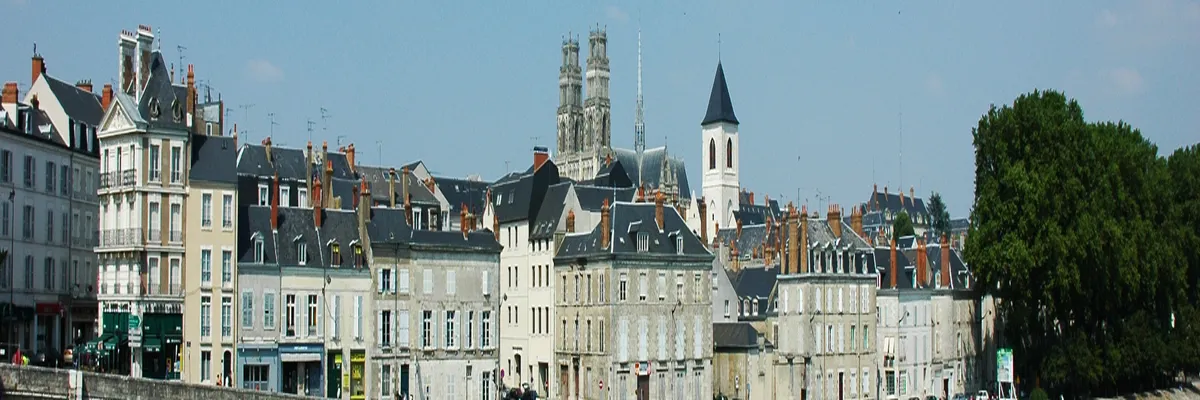 Image Fabricant abri de piscine Orléans