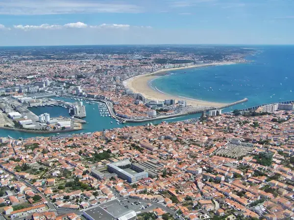 Abri Piscine Amovible Fabricant abri de piscine Les Sables-d'Olonne